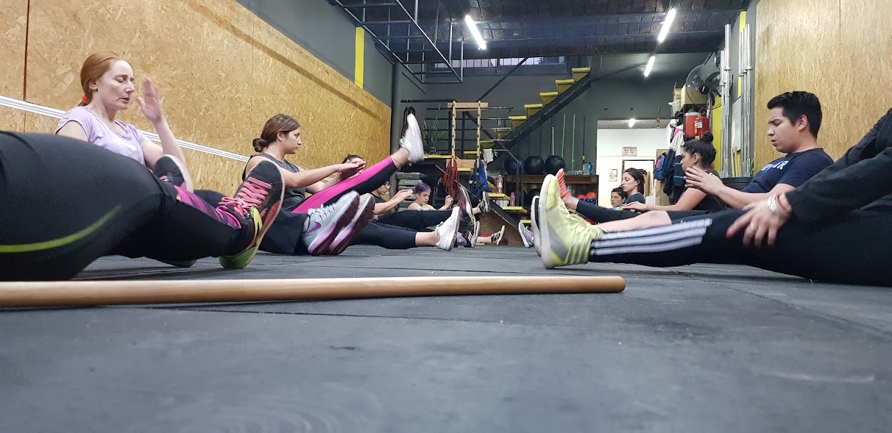 Clase de stretching en Bulldog Fit House